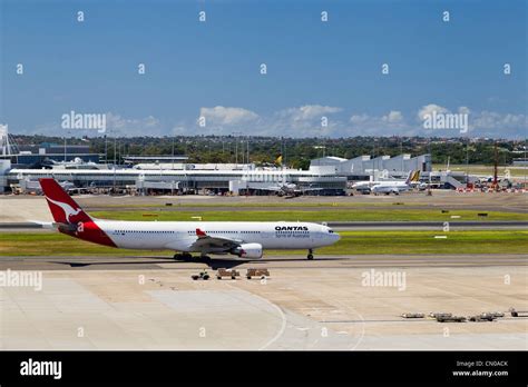 Qantas runway